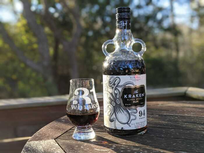 Destilados ron kraken black spiced 3